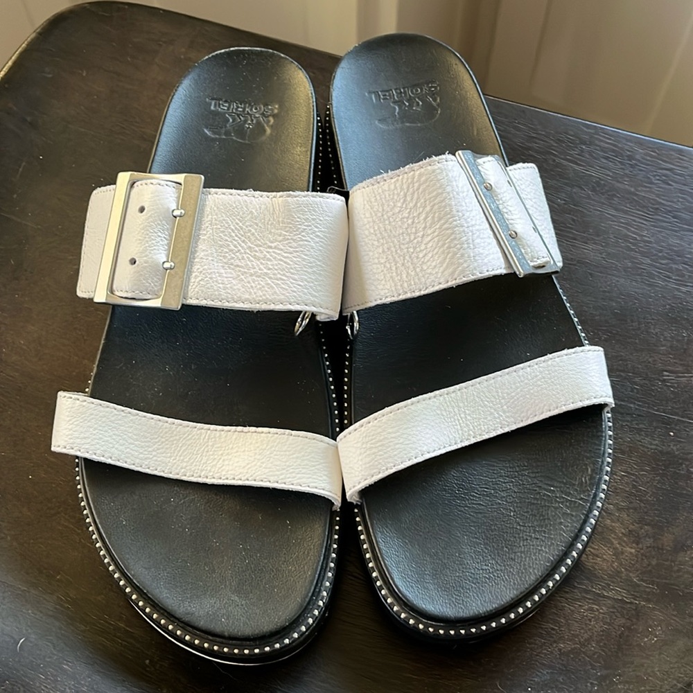 Sorel white and black leather slides